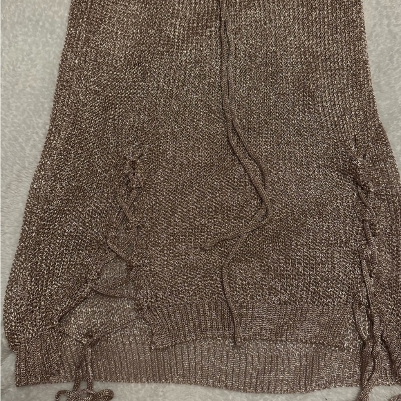 Metallic Knit 2-Piece Set (Top + Skirt) ✨ Size S/M - Picture 6 of 9